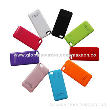 2,200mAh power case for iPhone 5, with kick stand